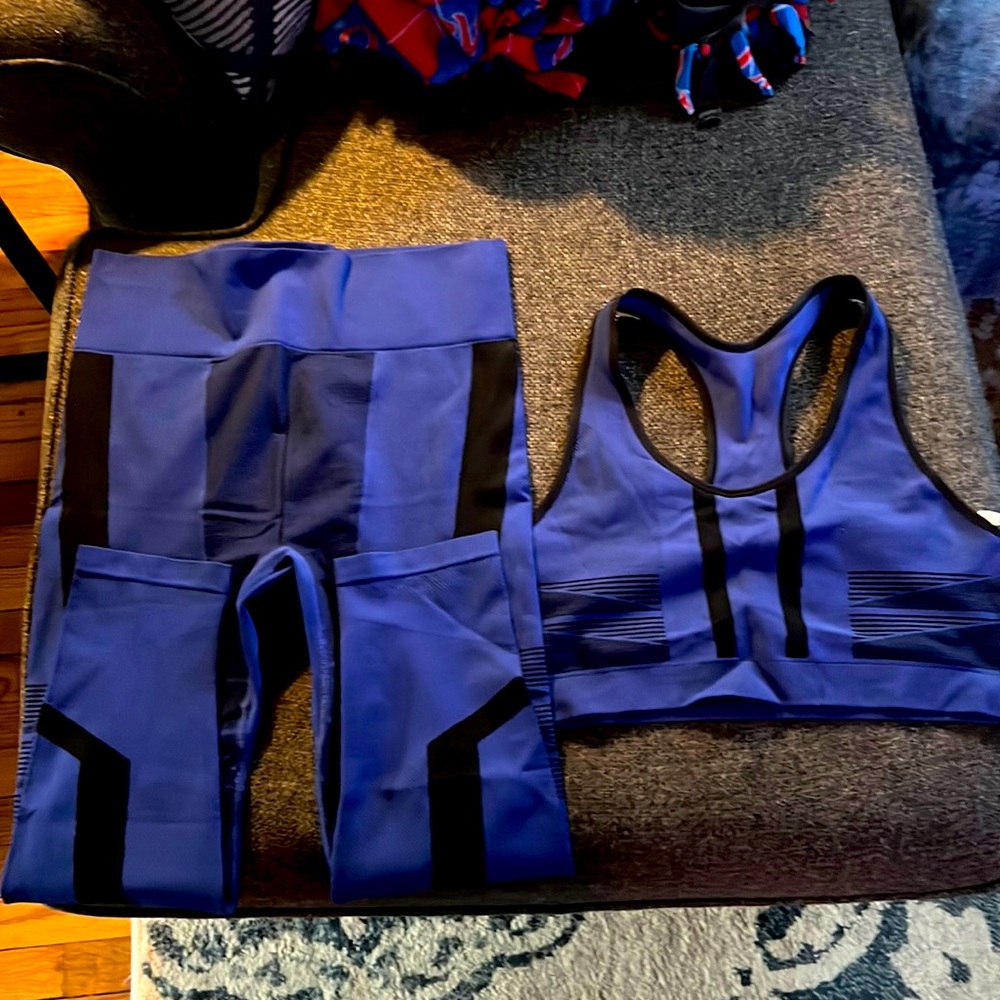 Women’s Purple and Black 2-Piece Compression set